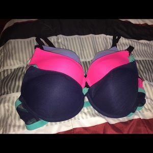 Candie’s bras